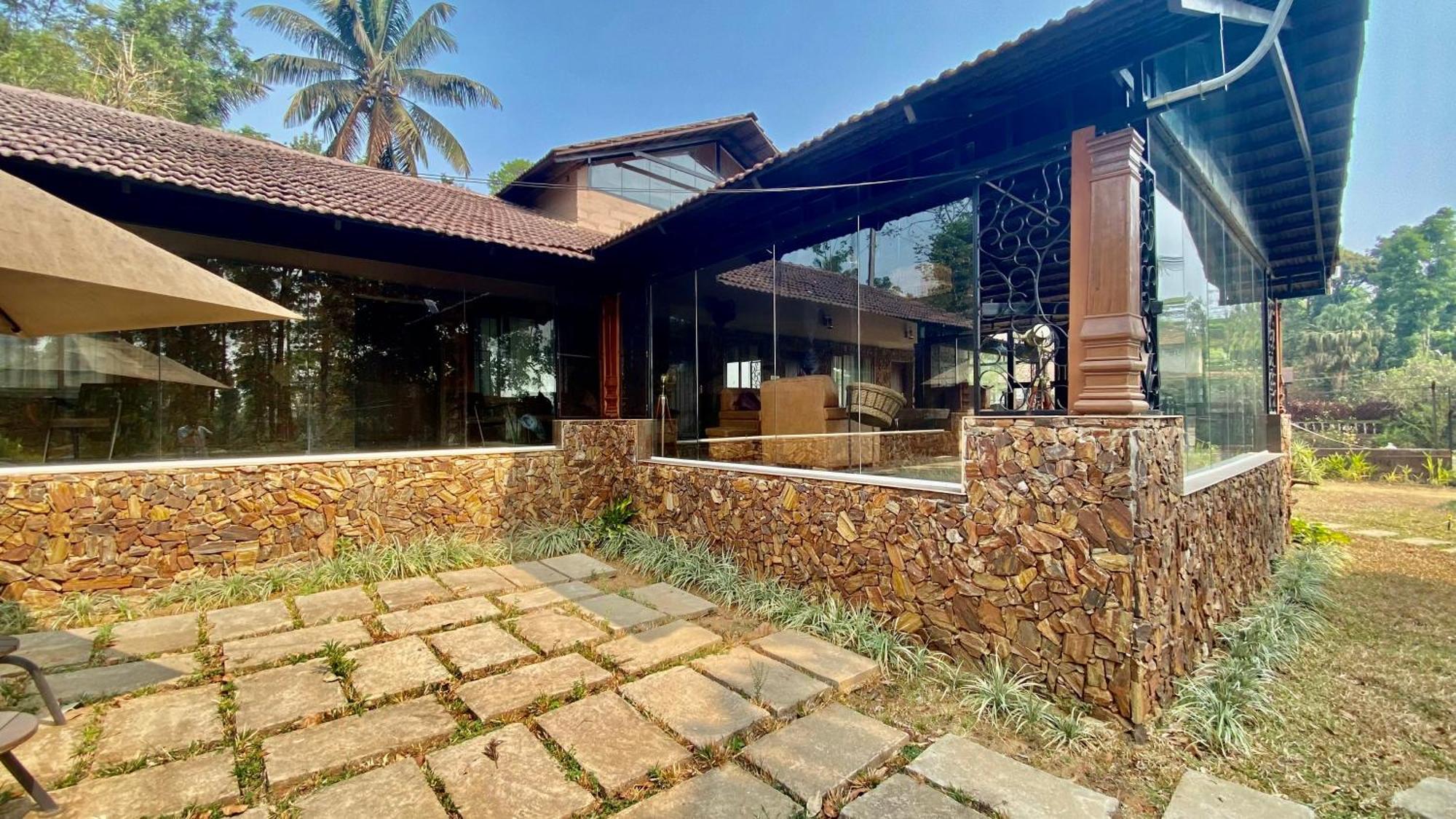 Willostays Villa Tranquil De Susanj Sakleshpur Exteriör bild